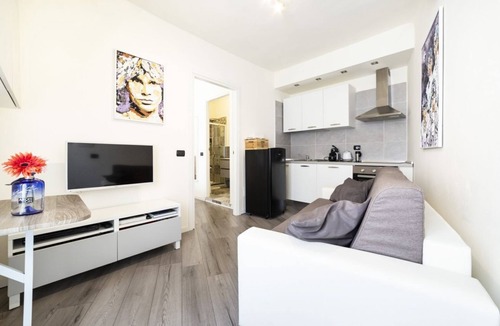 Bruzzano Apartment | Comfortable APT, 1km from M3 Affori and Ferrovia!