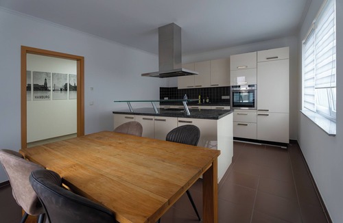 Glinde Apartment | Comfortable, spacious family apartment with large balcony.