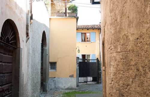 Sulzano Apartment | Commander's Apartment - Captain's house