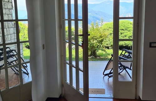 Monte Marenzo Villa | Como Lake Casa Luigi : nWonderful view,private garden,private parking.