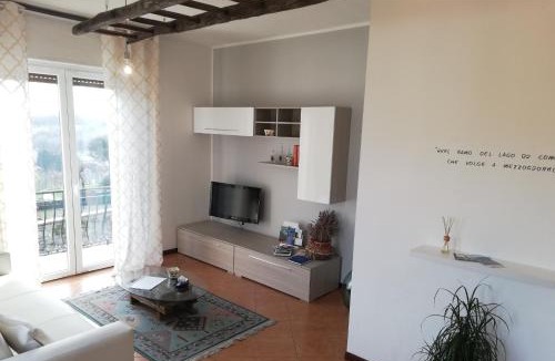 San Fermo della Battaglia Apartment | Como Ricky Apartment