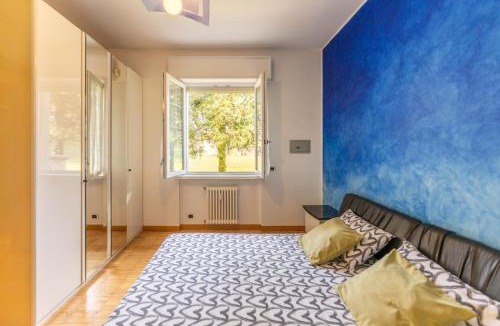 Olgiate Comasco House | Como-Swiss 15 min - Big Home with Parking - Terrace - Wifi