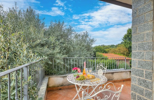 Monvalle Apartment | Connie's apartment, Monvalle, Italy