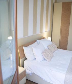 Arcore Bed & Breakfast | Conte Durini Apartments & Rooms