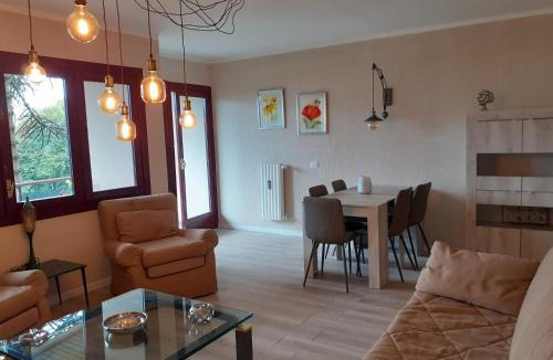 Luino Apartment | Cordelia 4
