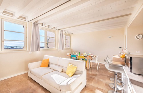 Toscolano Maderno Apartment | Corte Benaco by Wonderful Italy - Amarone