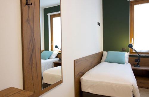 Rozzano Hostel | Corte Milano