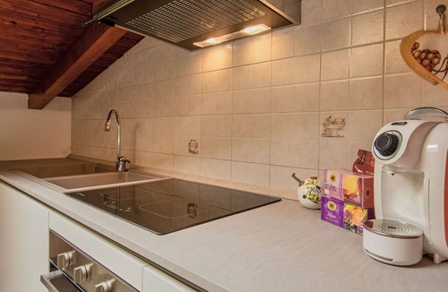Villa Guardia Apartment | Cosy apartment for 5 people with A/C, WIFI, TV, balcony and panoramic view