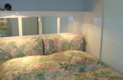 Poppino Apartment | Cozy 2-room apartment with balcony, garden and fantastic panoramic view