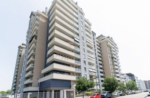 Gallaratese Apartment | Cozy 50m2 apartment with balcony, located on the seventh floor of a building with a lift, in a residential context surrounded by greenery.The area is very quiet and well connected thanks to local public transport: a 10-minute walk away is the M1 Rossa "B
