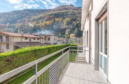 Barni Apartment | Cozy apt with 2 bedrooms, balcony!