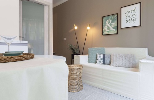 Affori Apartment | Cozy Loft with private parking and large windows in Milan
