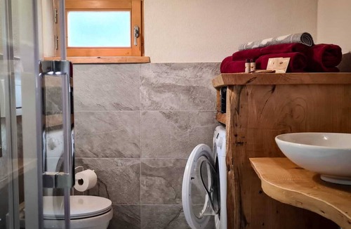 Guglielmo House | Cozy vacation home surrounded by nature, pets allowed.