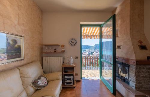 Sarnico Apartment | Cristy