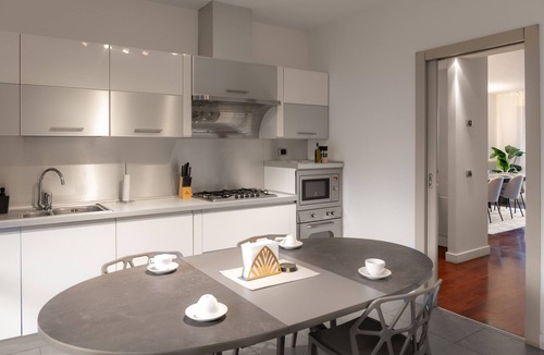 Como Apartment | Cullinan Como Lakeview Apartment by Aden Luxury