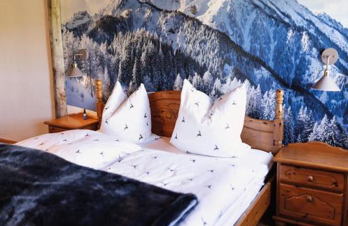 Wegscheid House | Das Max & Fritz