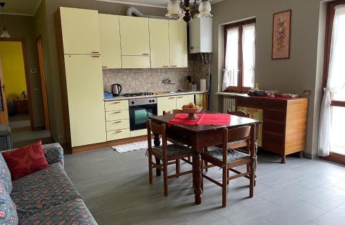 Castana Apartment | Delightful Home-Lovely Hill View