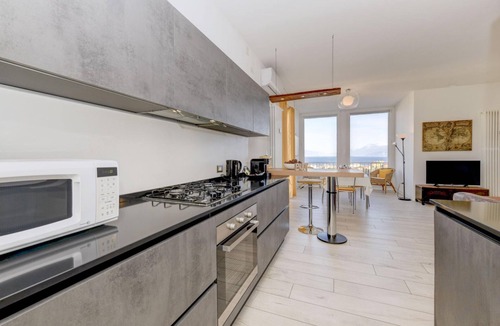 Desenzano del Garda Apartment | Desenzanoloft La Finestra sul Lago