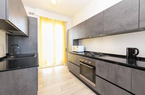 Desenzano del Garda Apartment | Desenzanoloft La Finestra sul Lago