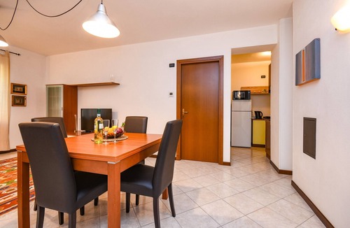 Desenzano del Garda Apartment | DesenzanoLoft: Yellow Apartment