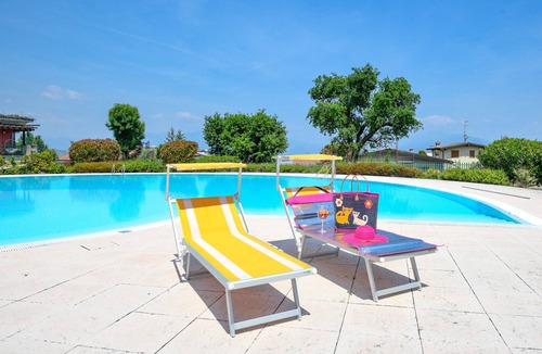 Rivoltella Apartment | Desenzanoloft Butterfly and Pools