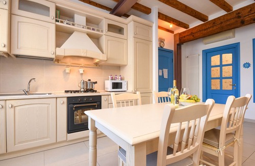 Desenzano del Garda City Centre Apartment | Desenzanoloft La Mia Favorita