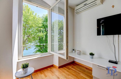 Desenzano del Garda Apartment | DesenzanoLoft Blue Eyes