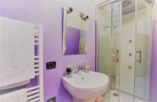 Desenzano del Garda Apartment | DesenzanoLoft "MOLTO BENE" di Giosue'Carducci