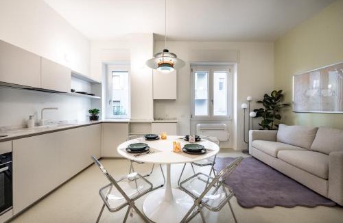 Zona Zara Apartment | Design and Silence - Wide renovated apartment 2 stops form centrale