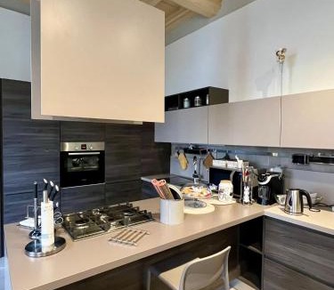 Pavia House | Dimora Boezio7, cozy and charming place in center with private parking