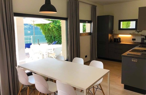 Idro House | Directly on the lake with garden