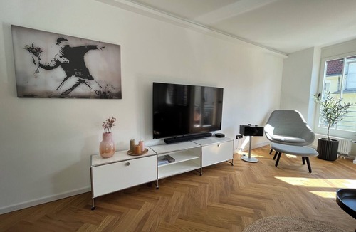 Laubegast Apartment | "Discover Peace and Comfort at Wohnperle Elboase in Dresden!"