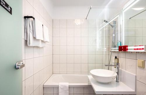 Schondorf Hotel | DORMERO Hotel Weimar