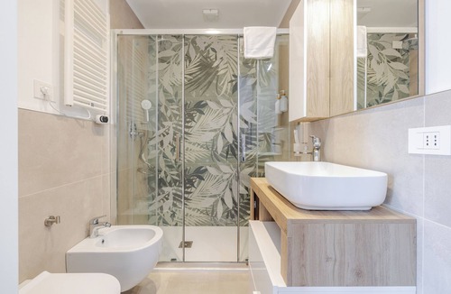 Trezzano sul Naviglio Apartment | Double room with bathroom and private terrace 20 min from Milan(Room 4)