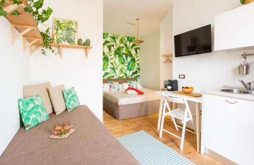 Centro Storico Apartment | Duomo Views, Light, Jungle-inspired Studio with Terrace