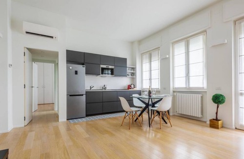 Centro Storico Apartment | Easylife -Beautiful and bright apartment at Colonne di S. Lorenzo