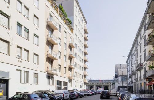 Ponte Seveso Apartment | ​Easylife- Elegante Attico con Terrazzo Panoramico
