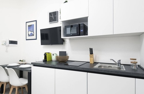 Isola Apartment | Easylife - Practical studio in the Fontana area
