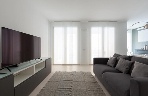 Varesine Apartment | EasyTopStay - Porta Nuova Bright and Roomy Flat