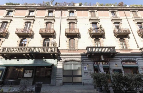 Chinatown Apartment | Elegant Loft in the Heart of Milan – Spacious and Stylishn