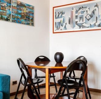 Cascina dei Pomi Apartment | Elegante Alloggio in centrale fino a 6 persone