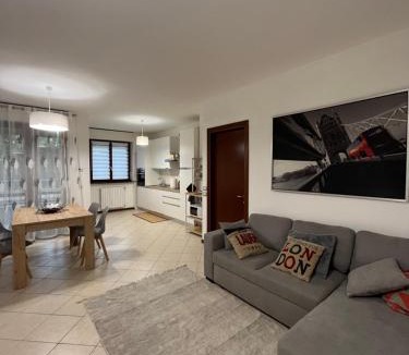Vanzago Apartment | Elegante Casa -Rho Fiera