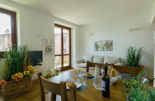 Zorzino Apartment | EnjoyIseoLake - Discesa a Lago with terrace and garden on lake Iseo