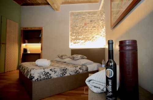 Somma Lombardo House | Epicurus guest house: Apollo