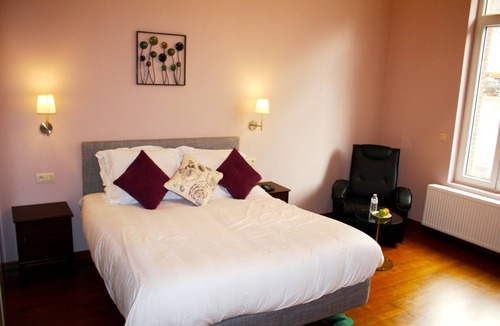 Wijk van de Squares Bed & Breakfast | Eu B&B