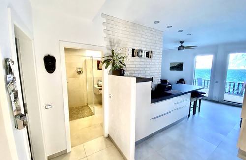 Limone sul Garda Apartment | EXCLUSIVE 65M2 APARTMENT BOUGANVILLE FRONT LAKE BALCONY