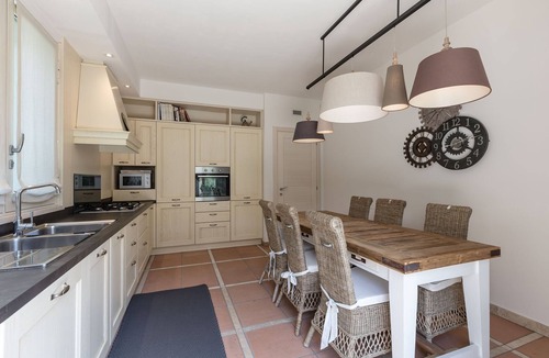 Dosso Villa | Exclusive country villa with private garden on the outskirts of the city