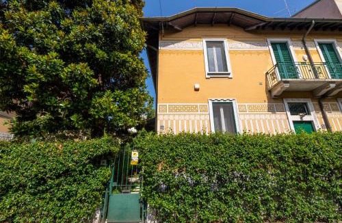 Maggiolina Villa | Exclusive Italian Garden Villa in Milan