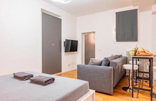 Porta Volta Apartment | Exclusive Led House Garibaldi FS