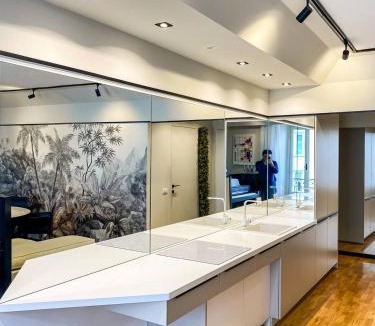 San Babila Apartment | Exclusive top floor 2-bedroom flat